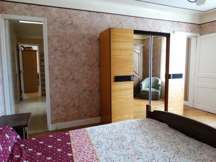 Meymac Centre Ville : vente vente de 4 pi&egrave;ces - grande image 7