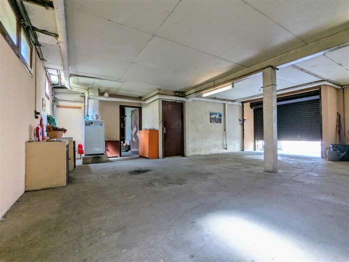 USSEL : vente vente de 5 pi&egrave;ces - grande image 7