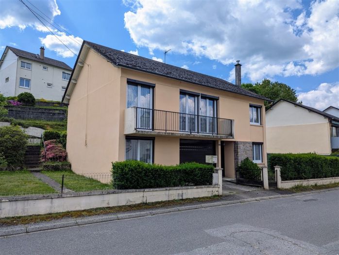 USSEL : vente vente de 5 pi&egrave;ces - grande image 9