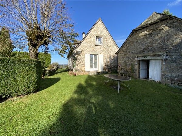 LA CHAPELLE SAINT GERAUD : vente vente de 3 pi&egrave;ces - grande image 3