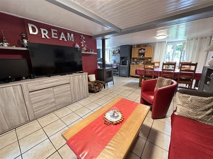 Meymac, centre ville : vente vente de 5 pi&egrave;ces - grande image 3