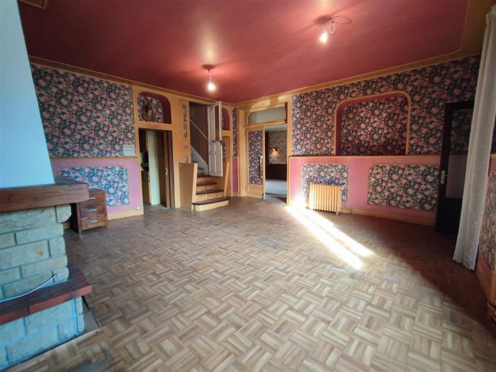 La Courtine : vente vente de 9 pi&egrave;ces - grande image 2