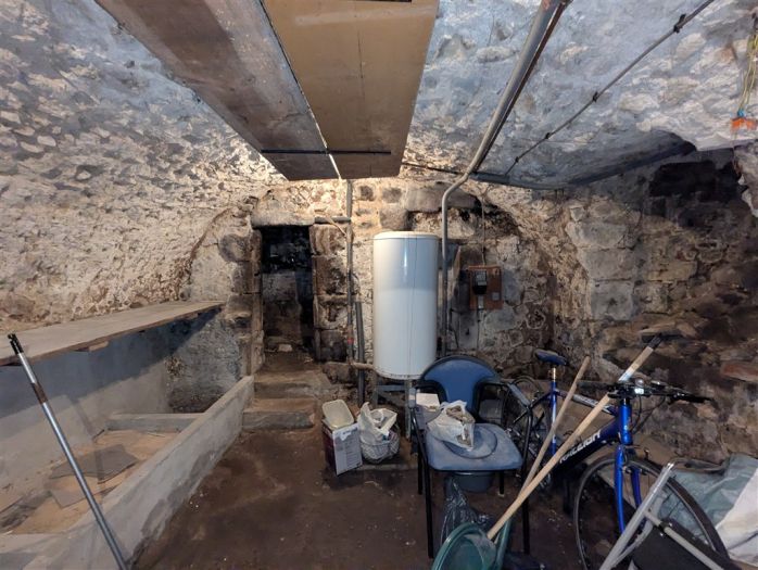 USSEL, Centre : vente vente de 5 pi&egrave;ces - grande image 5