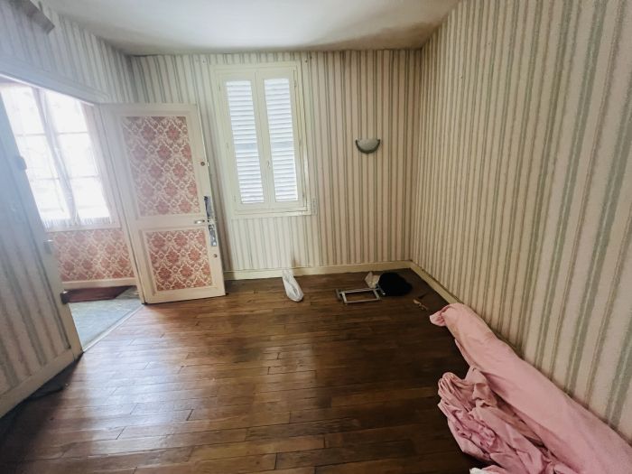 TULLE CENTRE VILLE : vente vente de 4 pi&egrave;ces - grande image 4