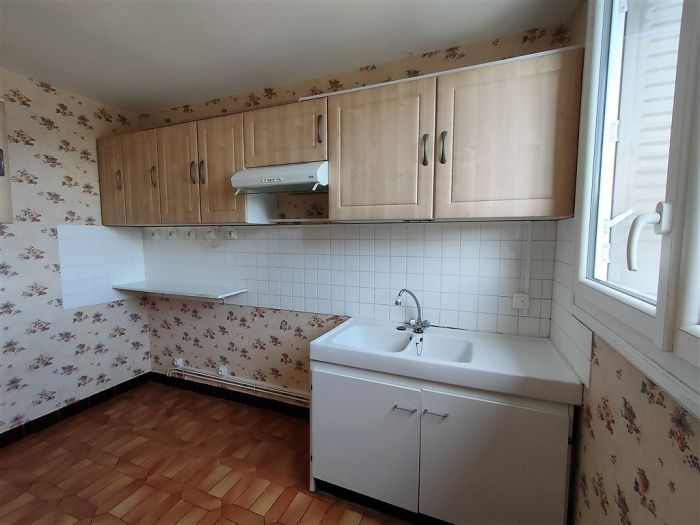 Ussel : vente vente de 3 pi&egrave;ces - grande image 3