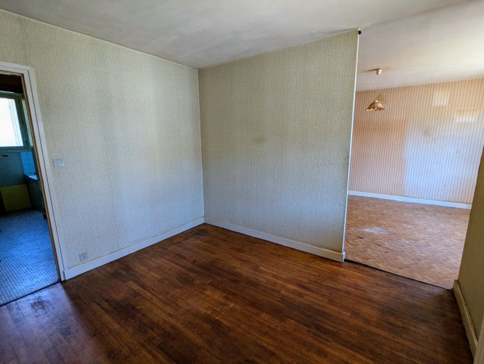 Ussel - Proche centre-Ville : vente vente de 3 pi&egrave;ces - grande image 2