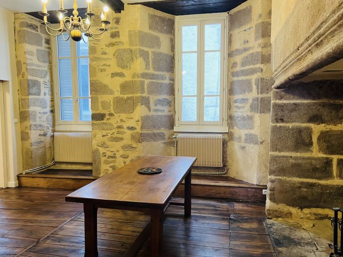 Quartier Historique : vente vente de 4 pi&egrave;ces - grande image 2