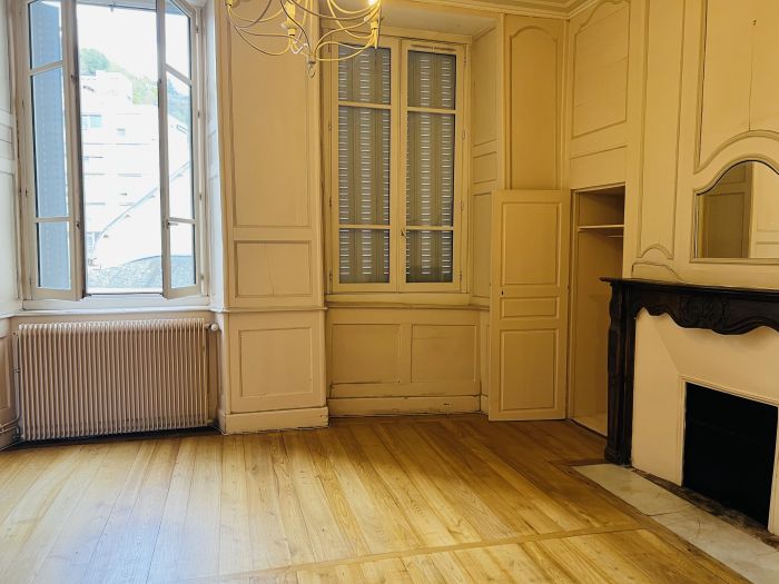 Quartier Historique : vente vente de 4 pi&egrave;ces - grande image 6