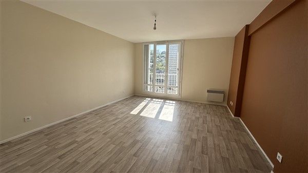 TULLE : vente vente de 3 pi&egrave;ces - grande image 3