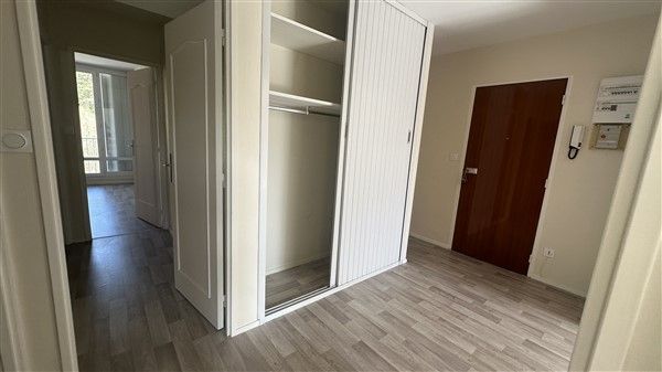 TULLE : vente vente de 3 pi&egrave;ces - grande image 5