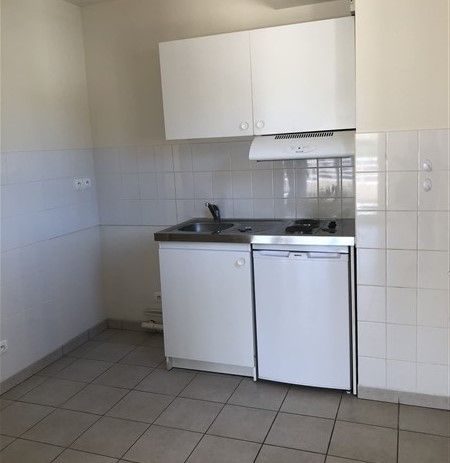 TULLE CENTRE VILLE : vente vente de 1 pi&egrave;ces - grande image 4