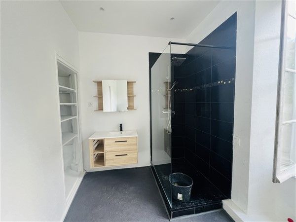 TULLE CENTRE VILLE : vente vente de 5 pi&egrave;ces - grande image 5