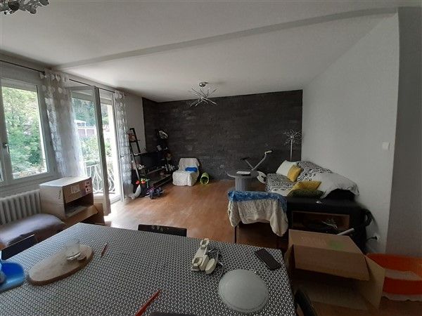 TULLE CENTRE VILLE : vente vente de 3 pi&egrave;ces - grande image 2