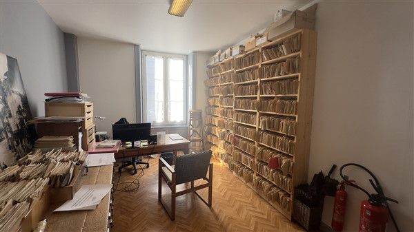 TULLE CENTRE VILLE : vente vente de 3 pi&egrave;ces - grande image 2