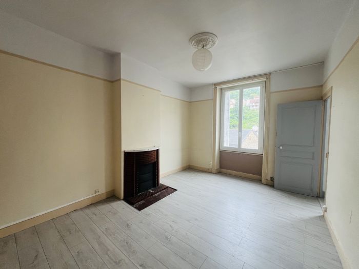 TULLE CENTRE VILLE : vente vente de 4 pi&egrave;ces - grande image 2