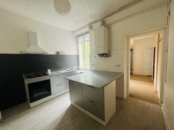 TULLE CENTRE VILLE : vente vente de 4 pi&egrave;ces - grande image 4