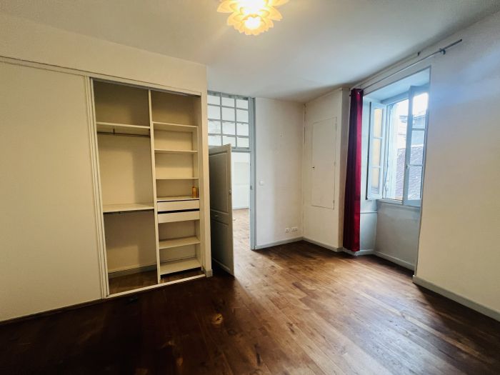 TULLE COEUR DE VILLE : vente vente de 4 pi&egrave;ces - grande image 4