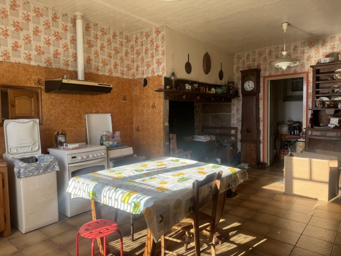 DANS UN ENVIRONNEMENT CALME A 5MIN D'EGLETONS : vente vente de 7 pi&egrave;ces - grande image 6