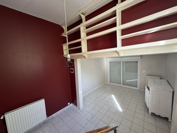 QUARTIER CALME D&rsquo;EGLETONS : vente vente de 9 pi&egrave;ces - grande image 5