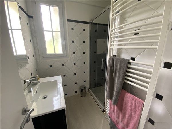 TULLE : vente vente de 6 pi&egrave;ces - grande image 9