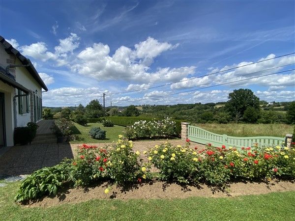 LADIGNAC SUR RONDELLES : vente vente de 5 pi&egrave;ces - grande image 2
