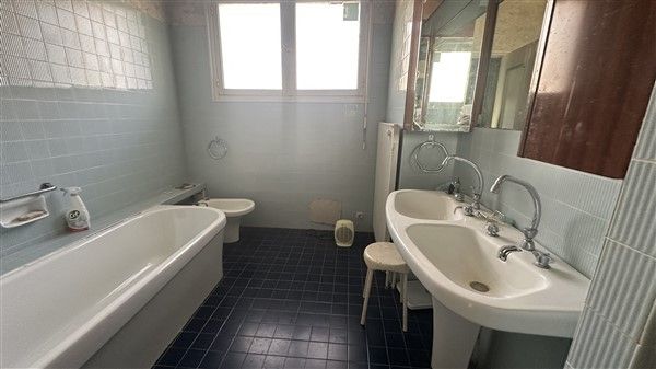 TULLE : vente vente de 6 pi&egrave;ces - grande image 9