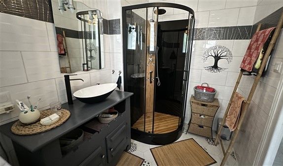 QUARTIER DE L'AUZELOU : vente vente de 5 pi&egrave;ces - grande image 5