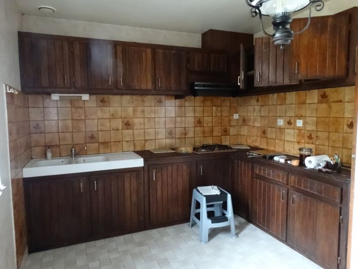 Centre Ville Meymac : vente vente de 6 pi&egrave;ces - grande image 3