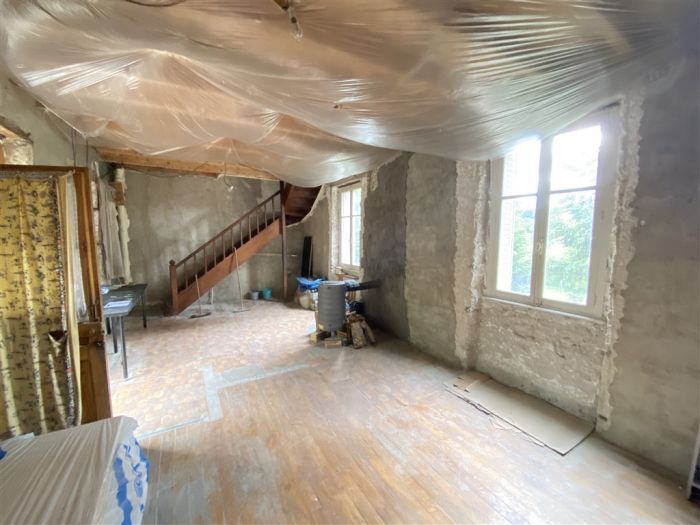 Meymac, Centre Ville : vente vente de 5 pi&egrave;ces - grande image 6