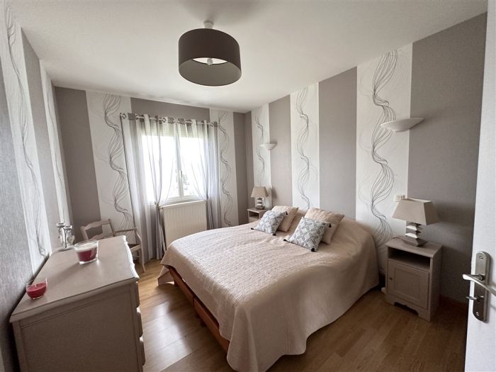 Meymac, proche centre ville : vente vente de 7 pi&egrave;ces - grande image 8