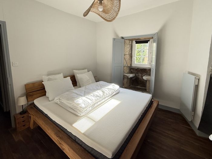 Meymac, Centre Bourg : vente vente de 10 pi&egrave;ces - grande image 7