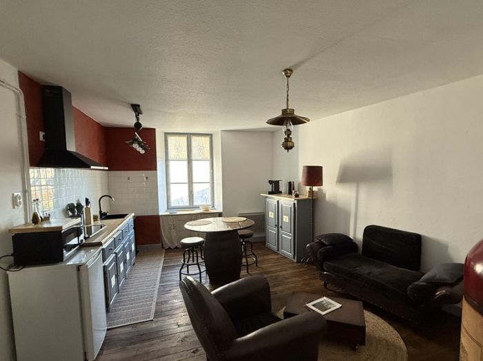 Meymac, Centre Bourg : vente vente de 10 pi&egrave;ces - grande image 8