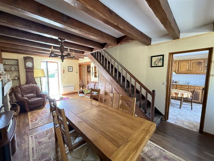 Plateau de Millevaches, Peyrelevade : vente vente de 6 pi&egrave;ces - grande image 3