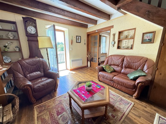 Plateau de Millevaches, Peyrelevade : vente vente de 6 pi&egrave;ces - grande image 5