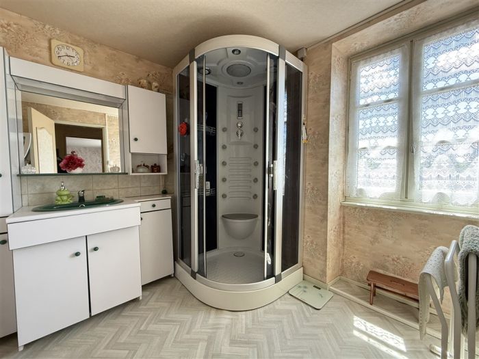 Plateau de Millevaches, Peyrelevade : vente vente de 6 pi&egrave;ces - grande image 9