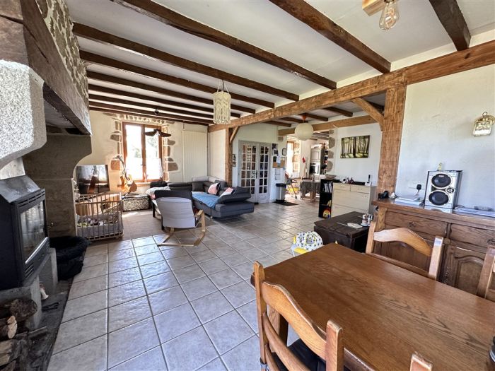 Calme Hameau proche Peyrelevade : vente vente de 5 pi&egrave;ces - grande image 4