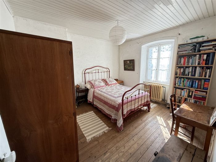 Saint-Setiers, Plateau de Millevaches : vente vente de 6 pi&egrave;ces - grande image 9