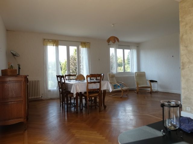 Centre Ville : vente vente de 5 pi&egrave;ces - grande image 2