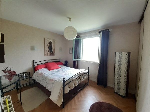 Saint-Privat : vente vente de 6 pi&egrave;ces - grande image 4