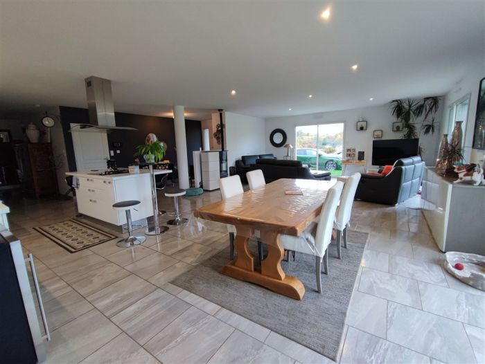 Ussel : vente vente de 4 pi&egrave;ces - grande image 4