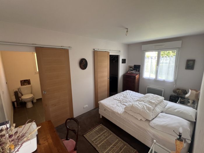 MONTAIGNAC-SUR-DOUSTRE : vente vente de 6 pi&egrave;ces - grande image 6