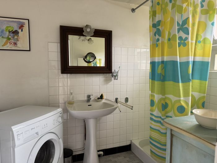 AU COEUR DE CHAMPAGNAC-LA-NOAILLE : vente vente de 4 pi&egrave;ces - grande image 7