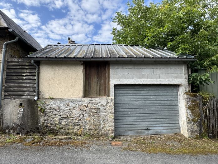 AU COEUR DE CHAMPAGNAC-LA-NOAILLE : vente vente de 4 pi&egrave;ces - grande image 9