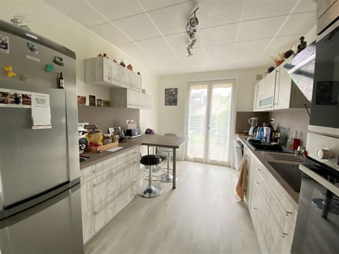 Meymac : vente vente de 5 pi&egrave;ces - grande image 3