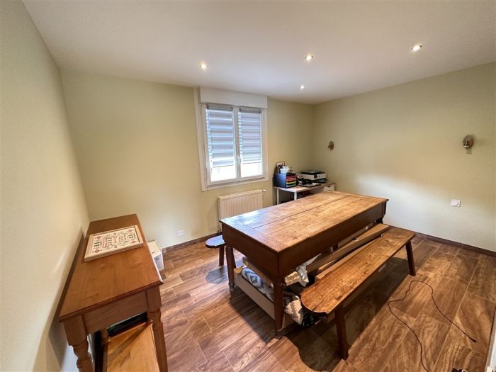 Meymac, Quartier Calme : vente vente de 6 pi&egrave;ces - grande image 6