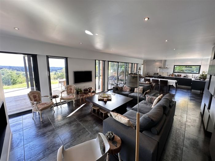 Lieu Unique avec Vue Imprenable : vente vente de 5 pi&egrave;ces - grande image 5