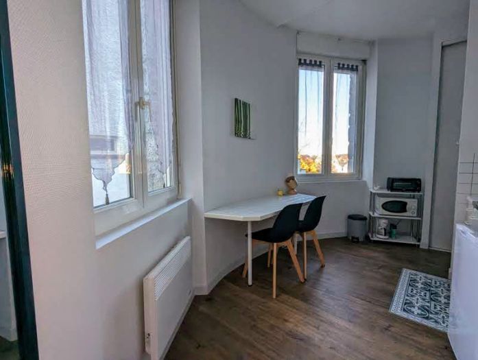 USSEL : vente vente de 4 pi&egrave;ces - grande image 2