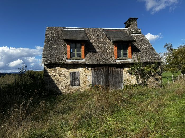 TRIANGLE EGLETONS - MAURIAC - NEUVIC : vente Grange 2 - vignette 1