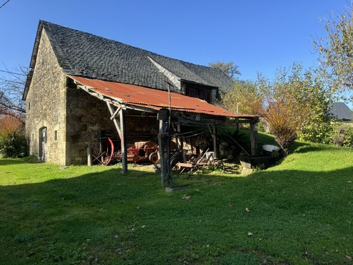 AU COEUR D'UN HAMEAU A LA CAMPAGNE : vente vente de 7 pi&egrave;ces - grande image 2