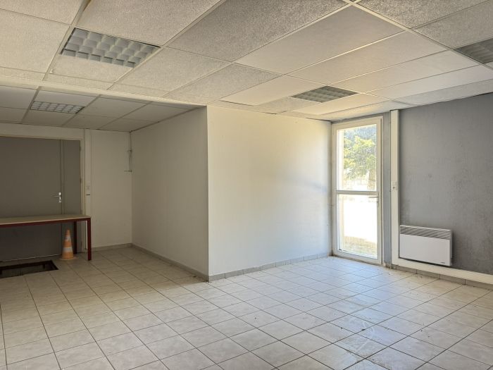 EGLETONS : vente vente  - grande image 6